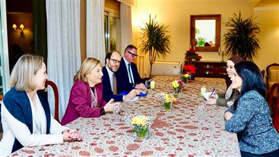 مصر تبحث مع بنك الاستثمار الأوروبي آليات تعزيز التعاون المستقبلي