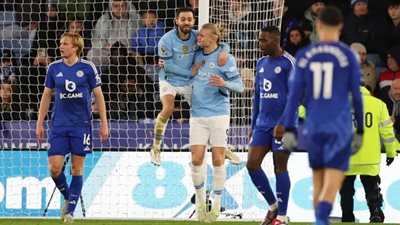 مانشستر سيتي يستعيد توازنه بالفوز على ليستر سيتي في الدوري الإنجليزي 