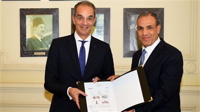 تدشين طوابع بريدية بمناسبة مرور أكثر من قرن على الدبلوماسية المصرية