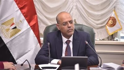 وزير العمل: الثلاثاء المقبل إجازة مدفوعة الأجر للعاملين في القطاع الخاص