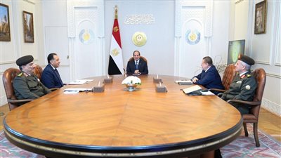 الرئيس السيسي يوجه بتوفير خدمات دفع إلكترونية متطورة لتعزيز التحول الرقمي