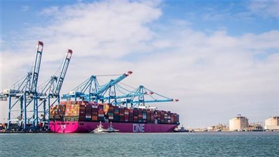 تداول 43 ألف طن و1230 شاحنة بضائع بموانئ البحر الأحمر