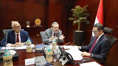 وزير الاستثمار يستعرض خطط مجموعة ليسيكو مصر لزيادة الصادرات