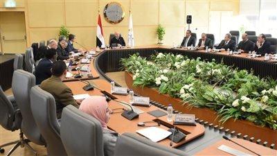 «الوزير» يبحث مع البنك الدولي مستجدات تطوير لوجستيات التجارة بين القاهرة والاسكندرية 