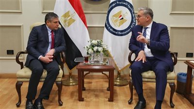 وزير البترول يبحث خطط شركة بيكر هيوز لزيادة إنتاجها من مصر 