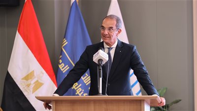 وزير الاتصالات: نستهدف تدريب 30 ألف خبير في مجال الذكاء الاصطناعي