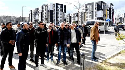 وزير الإسكان يوجه بوضع جدول زمني لتسليم وحدات «جنة» بالمنصورة الجديدة لحاجزيها 