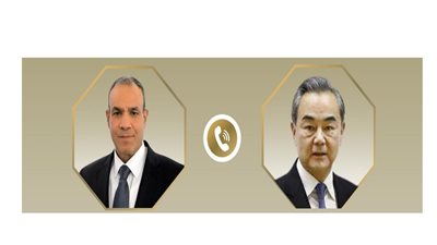 وزير الخارجية يبحث مع نظيره الصيني آخر مستجدات الوضع فى الشرق الأوسط