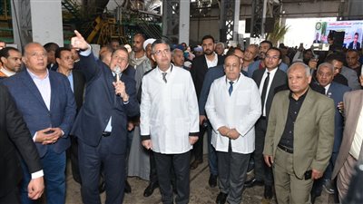 وزير التموين: استلام 2.6 مليون طن قصب وانتاج 275 ألف طن سكر