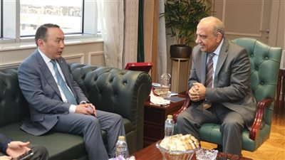 وزير الكهرباء يبحث دعم فرص التعاون والشراكة بين مصر وكازاخستان