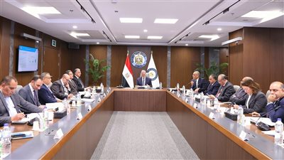 القابضة للبتروكيماويات: تنفيذ 10 مشروعات لزيادة الطاقة الانتاجية 7 ملايين طن سنوياً 