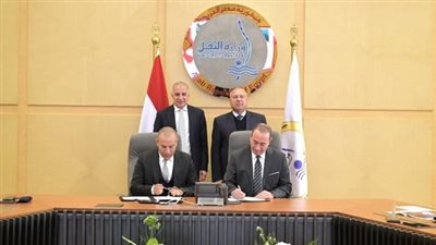 توقيع عقد إنشاء منطقة صناعية لوجيستية بميناء دمياط