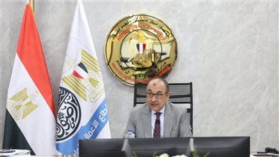 «القابضة للأدوية» تحقق إيرادات بقيمة 7.8 مليار جنيه خلال 2023-2024