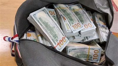 ضبط قضايا إتجار بالنقد الأجنبي بقيمة 7 ملايين جنيه خلال 24 ساعة  