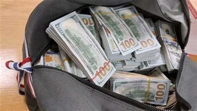 ضبط قضايا إتجار بالنقد الأجنبي بقيمة 7 ملايين جنيه خلال 24 ساعة 