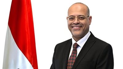  وزير العمل يعلن موعد إجازة عيد الفطر للعاملين بالقطاع الخاص