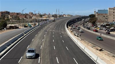 بدء مشروع توسعة كوبري العامرية المتقاطع مع مسار القطار الكهربائى السريع