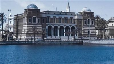 البنك المركزي الليبي يخفض سعر صرف الدينار مقابل العملات الأجنبية 