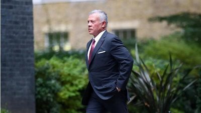 ملك الأردن يشارك في قمة ثلاثية مع الرئيسين المصري والفرنسي