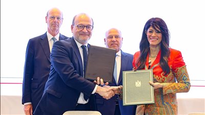 مصر وفرنسا والاتحاد الأوروبي يوقعون 9 اتفاقيات تمويلات ومنح بـ262.3 مليون يورو