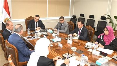 وزير الإسكان يتابع ملف تشغيل حديقة «تلال الفسطاط»