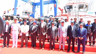 رئيس قناة السويس يشهد تدشين القاطرتين «عزم 1» و«عزم 2» 