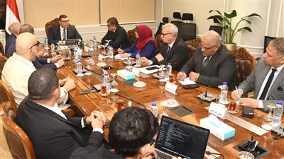 وزير الإسكان يبحث تعزيز التعاون مع منصة «مصر العقارية»