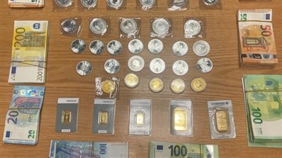 ضبط قضايا إتجار بالنقد الأجنبي بقيمة 13 مليون جنيه خلال 24 ساعة  