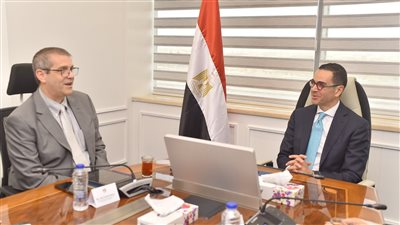 وزير الاستثمار يبحث التعاون مع «ICAC» لتعزيز مكانة القطن المصري عالمياً 