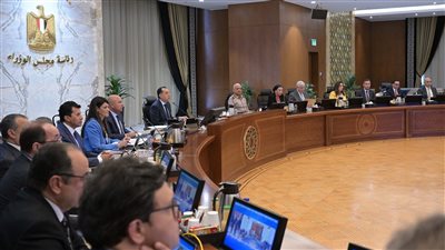 الحكومة توافق على مشروع قانون العلاوة الدورية وزيادة الحافز والمنح لموظفي الدولة