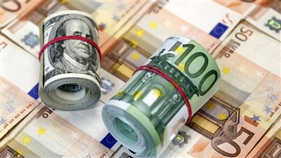 ضبط قضايا إتجار بالنقد الأجنبي بقيمة 10 ملايين جنيه خلال 24 ساعة  