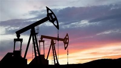 أسعار النفط تتراجع لأقل من 60 دولاراً للبرميل