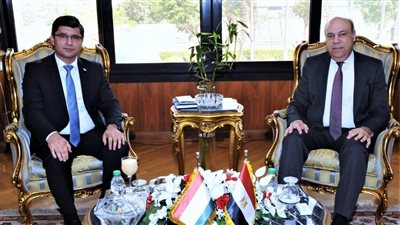 مصر وطاجيكستان تدرسان توقيع اتفاقية ثنائية للنقل الجوي