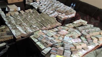 ضبط قضايا إتجار بالنقد الأجنبي بقيمة 8 ملايين جنيه خلال 24 ساعة