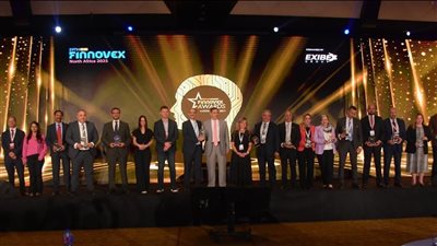 البنك الزراعي المصري يحصد جائزة التميز في الخدمات المصرفية من قمة فينوفكس