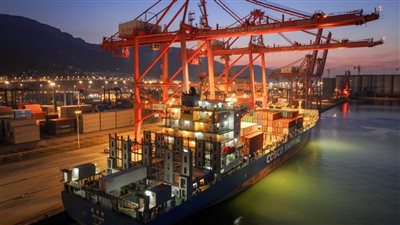 إرتفاع إيرادات أمريكا الجمركية إلى 47 مليار دولار منذ بداية 2025