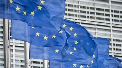 الاتحاد الأوروبي يعلق التدابير المضادة للرسوم الجمركية الأمريكية 6 أشهر