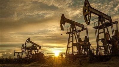 ارتفاع أسعار النفط بعد زيادة مفاجئة في المخزونات الأمريكية