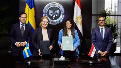 مصر تحصل على منحًا سويدية لمشروع الأتوبيس الترددي وتحسين كفاءة شبكة الكهرباء