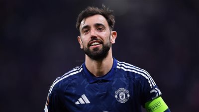 برونو فيرنانديز يحسم قراره من الانتقال إلى الهلال السعودي