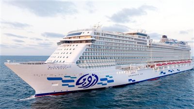 ميناء السخنة يستقبل السفينة AROYA وعلى متنها أكثر من 2300 سائحاً 