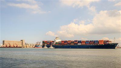 تداول 32 ألف طن بضائع عامة ومتنوعة بموانئ البحر الأحمر