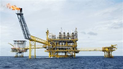 «البترول»: وضع بئرين جديدين للزيت والغاز على خط الإنتاج الشهر الجاري