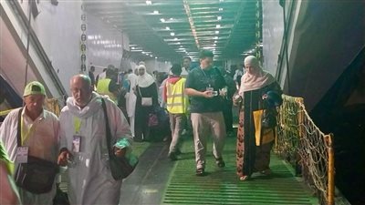 وزير السياحة يوجه بسرعة إنهاء ترتيبات عودة الحجاج من الأراضي المقدسة 