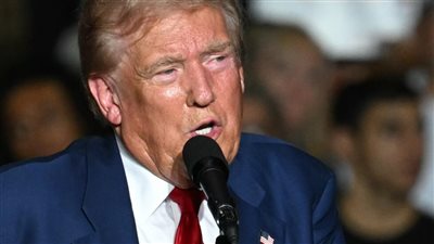 ترامب يعلن رسوماً جمركية إضافية على الهند بنسبة 25%