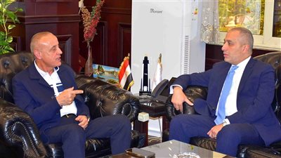 البنك الزراعي المصري يبحث دعم وتمويل المشروعات الزراعية بالأقصر 