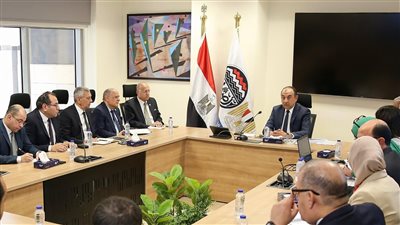 وزير قطاع الأعمال: تعزيز الشراكة مع القطاع الخاص وزيادة التكامل بين الشركات التابعة