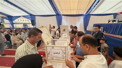 وزير الإسكان: تخصيص قطع أراضي لمن تم توفيق أوضاعهم بقرعتين بالعبور الجديدة