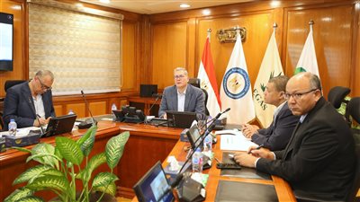 وزارة البترول: بدء عودة امدادات الغاز إلى القطاعات الصناعية