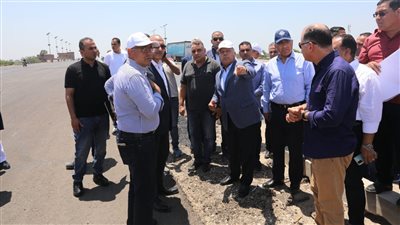 وزير النقل يتابع أعمال المرحلة الأولى من مشروع تطوير الطريق الدائري الإقليمي